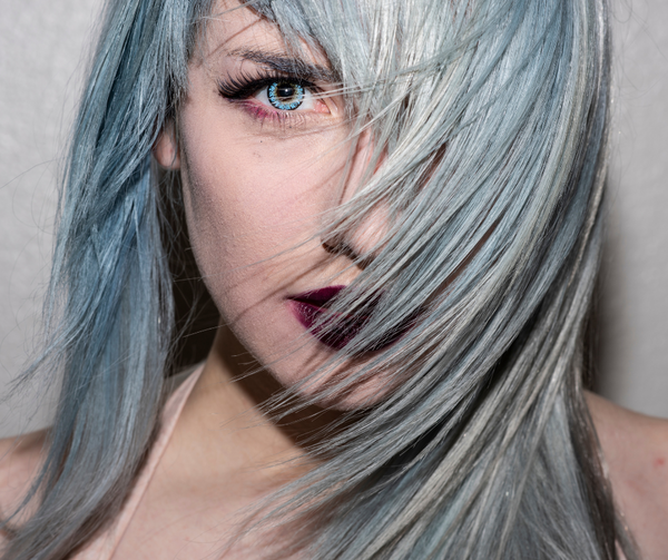 Grey hair - how to wear it not to look old